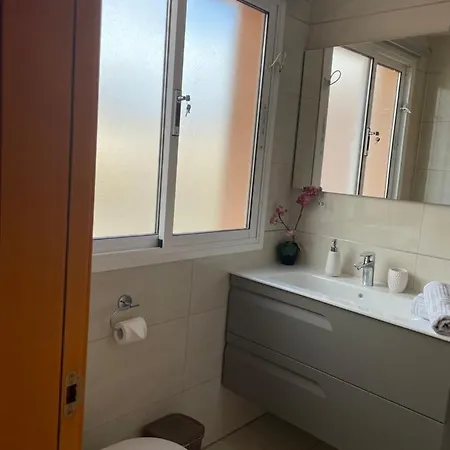 Amazing Villa Overlooking The Golf Course With Sea View فيلة أذيخي