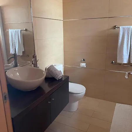 فيلة Amazing Villa Overlooking The Golf Course With Sea View أذيخي
